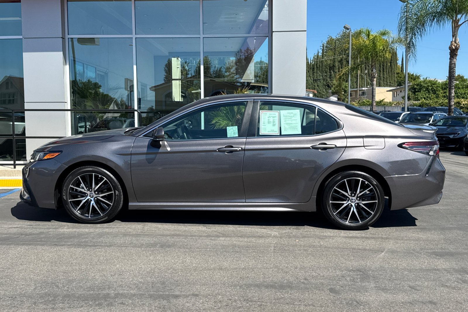 Certified 2024 Toyota Camry SE FWD image 9
