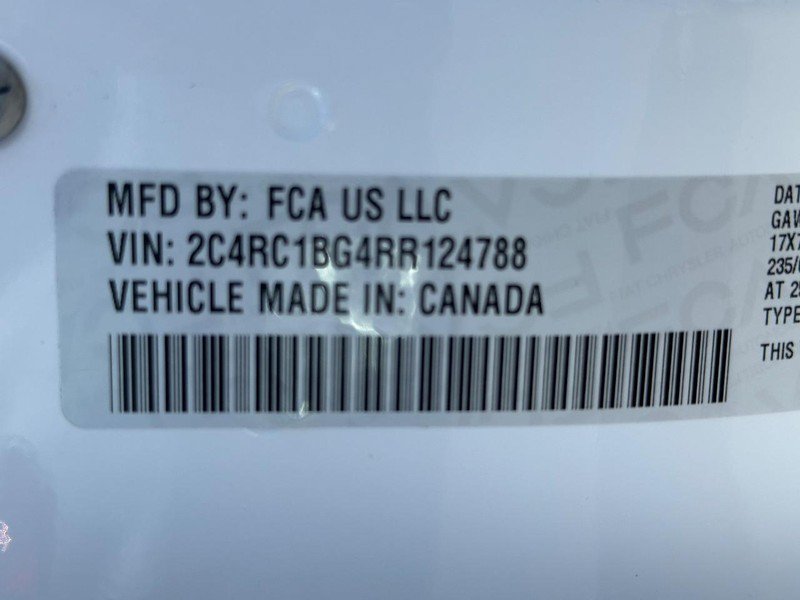 Used 2024 Chrysler Pacifica Touring-L FWD image 28