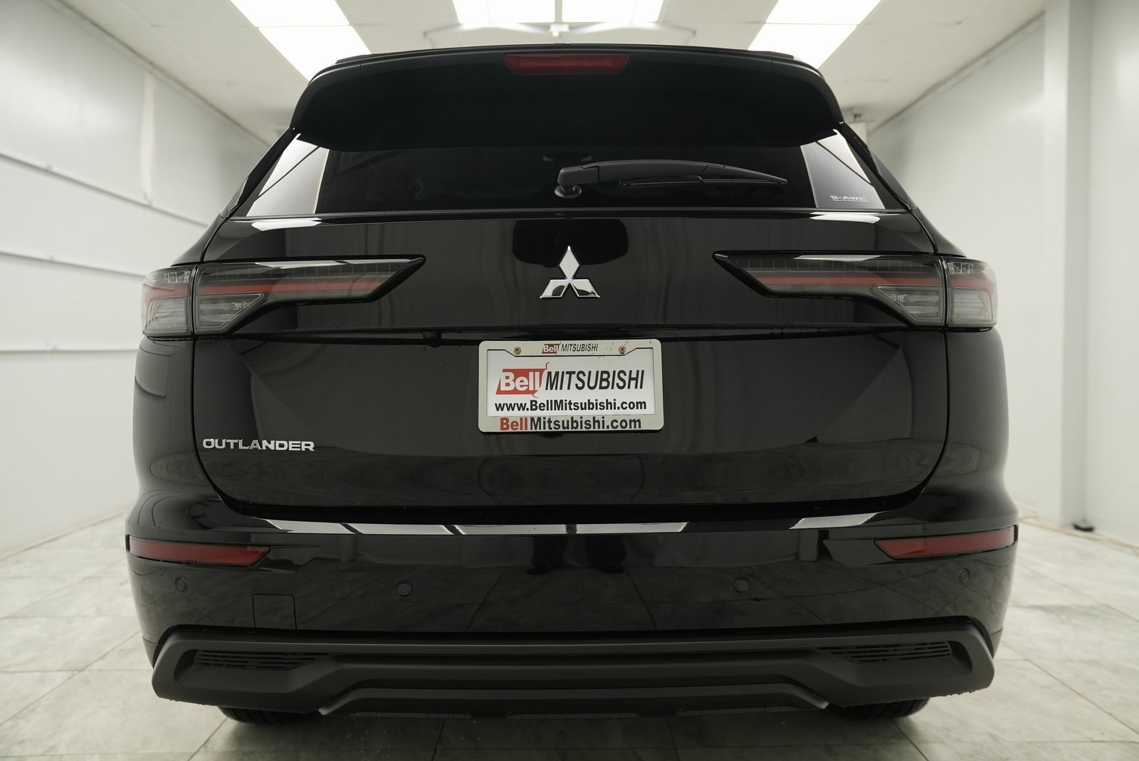 Used 2025 Mitsubishi Outlander ES image 6