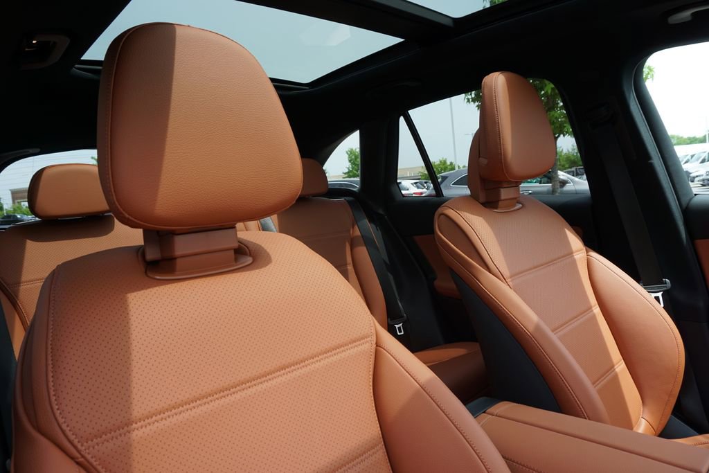 Certified 2025 Mercedes-Benz GLC 350e 4MATIC image 63