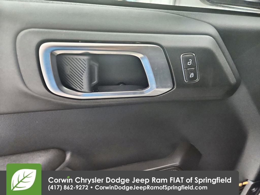 Used 2024 Ford Bronco Badlands image 21