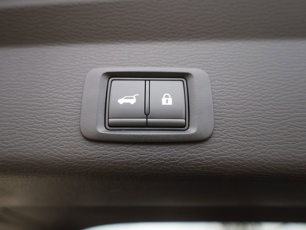 New 2025 Mitsubishi Outlander SE image 26