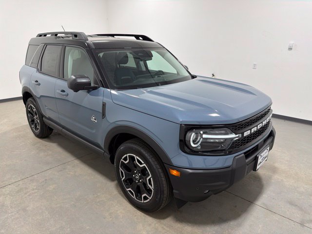 New 2026 Ford Bronco Sport Outer Banks w/ Outer Banks Tech Package+ AWD/4WD image 3