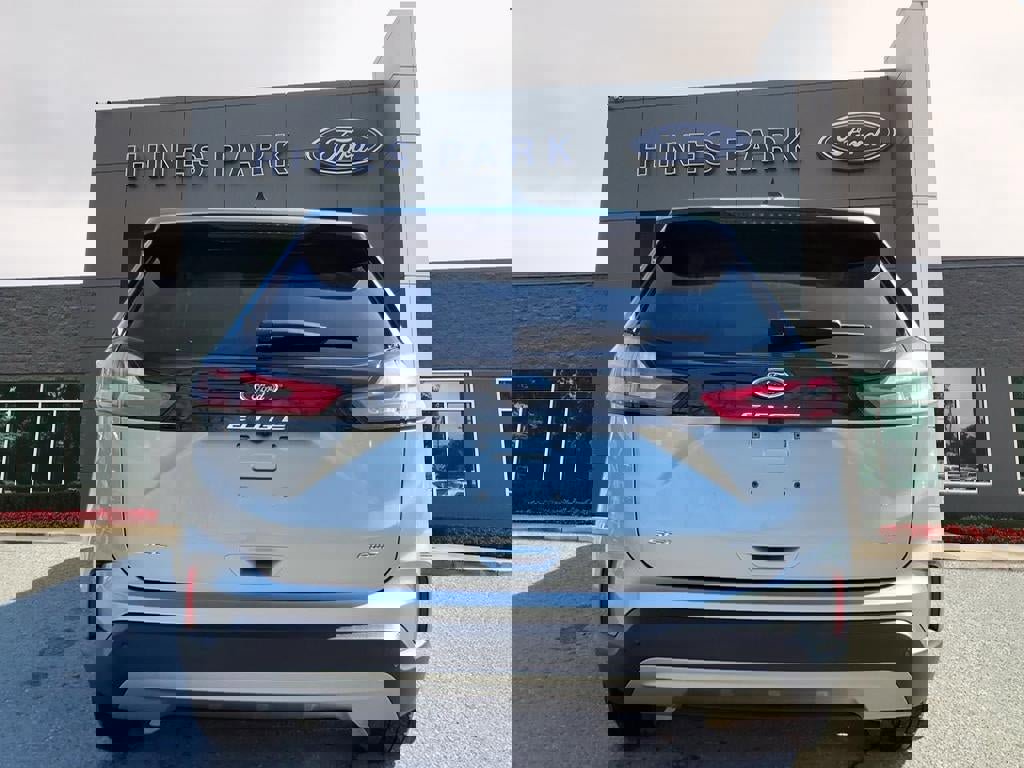 Used 2023 Ford Edge SEL w/ Convenience Package image 6
