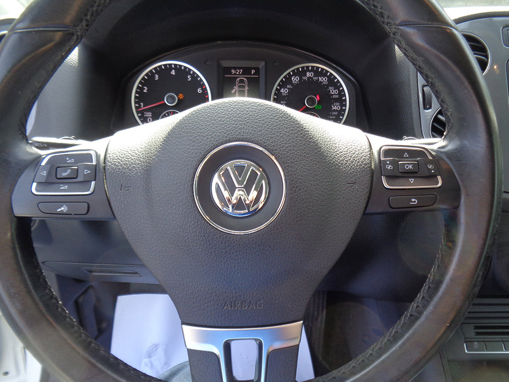 Used 2017 Volkswagen Tiguan S w/ Premium Package AWD/4WD image 18