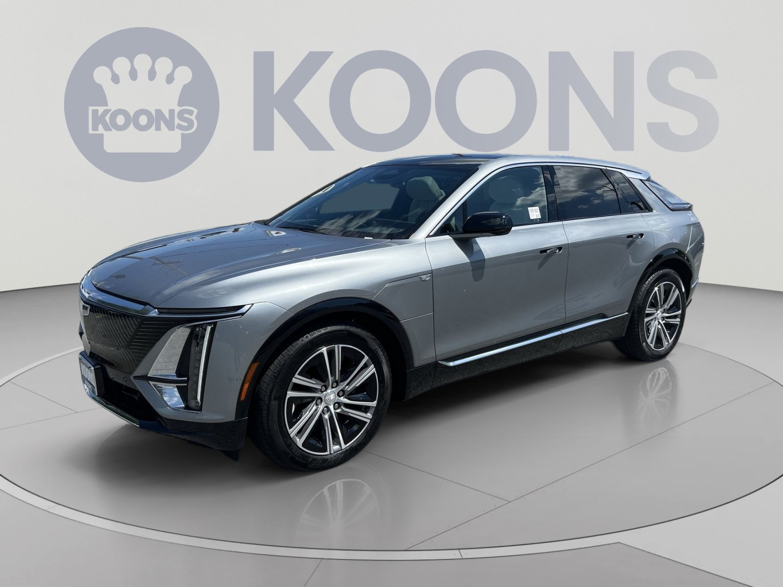 Used 2024 Cadillac Lyriq Luxury AWD/4WD image 1