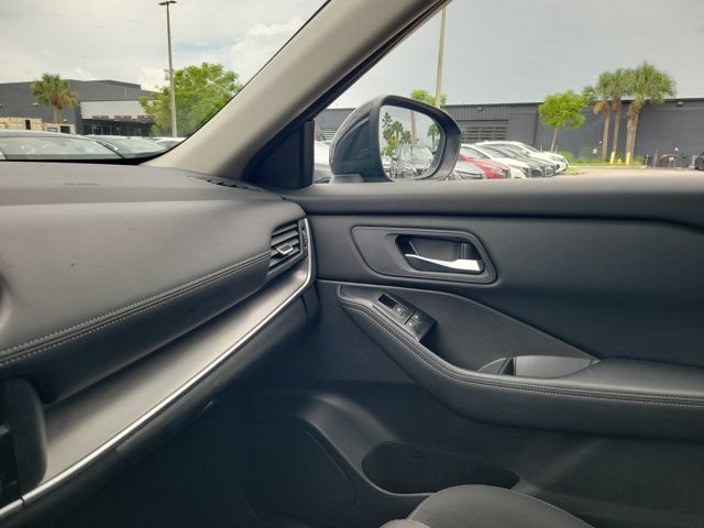 Certified 2024 Nissan Rogue SV AWD/4WD image 26