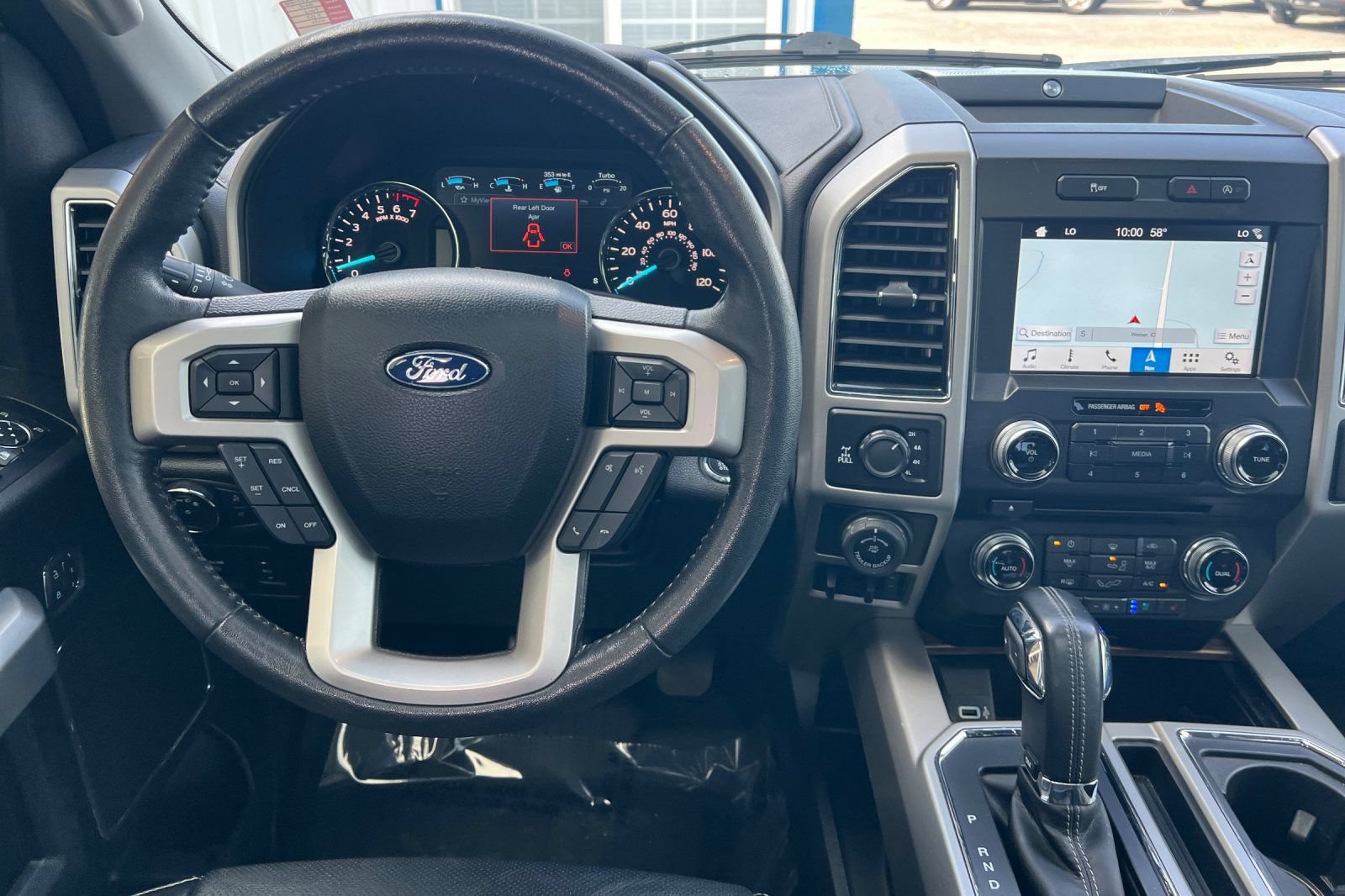 Used 2018 Ford F150 Lariat w/ Equipment Group 502A Luxury AWD/4WD image 15