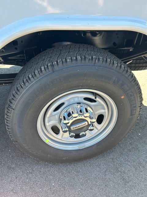 New 2026 Ford F250 XL w/ XL Chrome Package AWD/4WD image 11