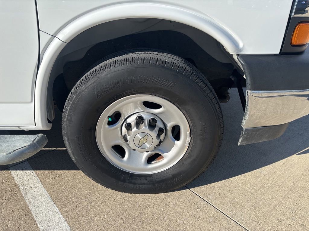 Used 2023 Chevrolet Express 2500 w/ Driver Convenience Package image 11