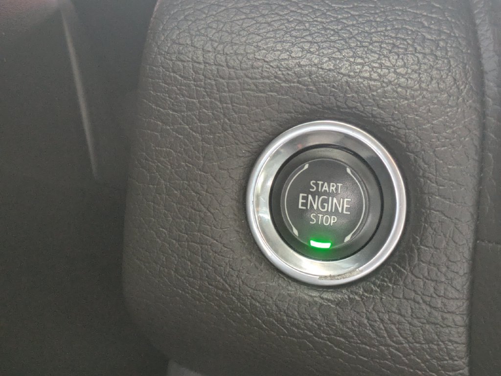 Used 2021 GMC Yukon Denali w/ Denali Premium Package AWD/4WD image 35