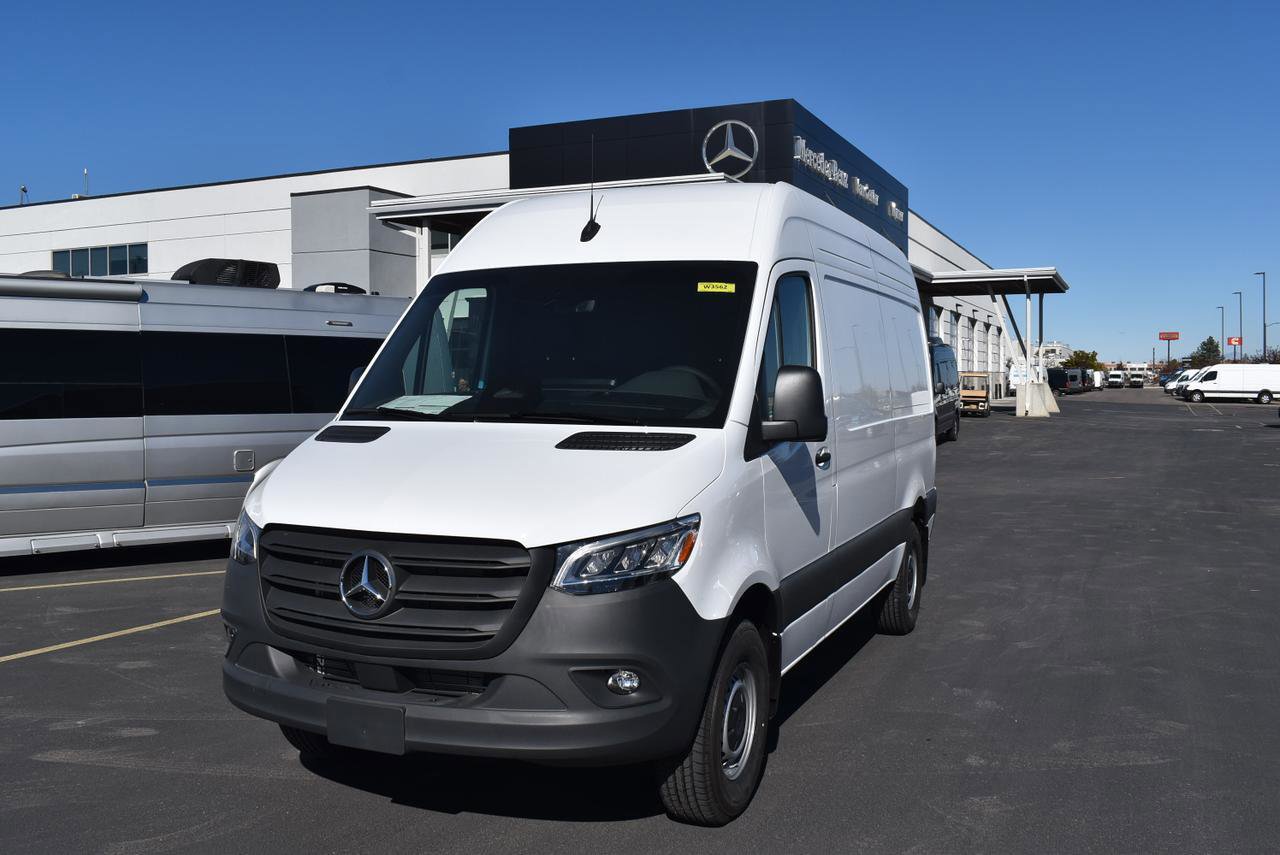 New 2025 Mercedes-Benz Sprinter 2500 image 1