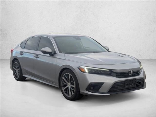 Used 2022 Honda Civic Touring image 3