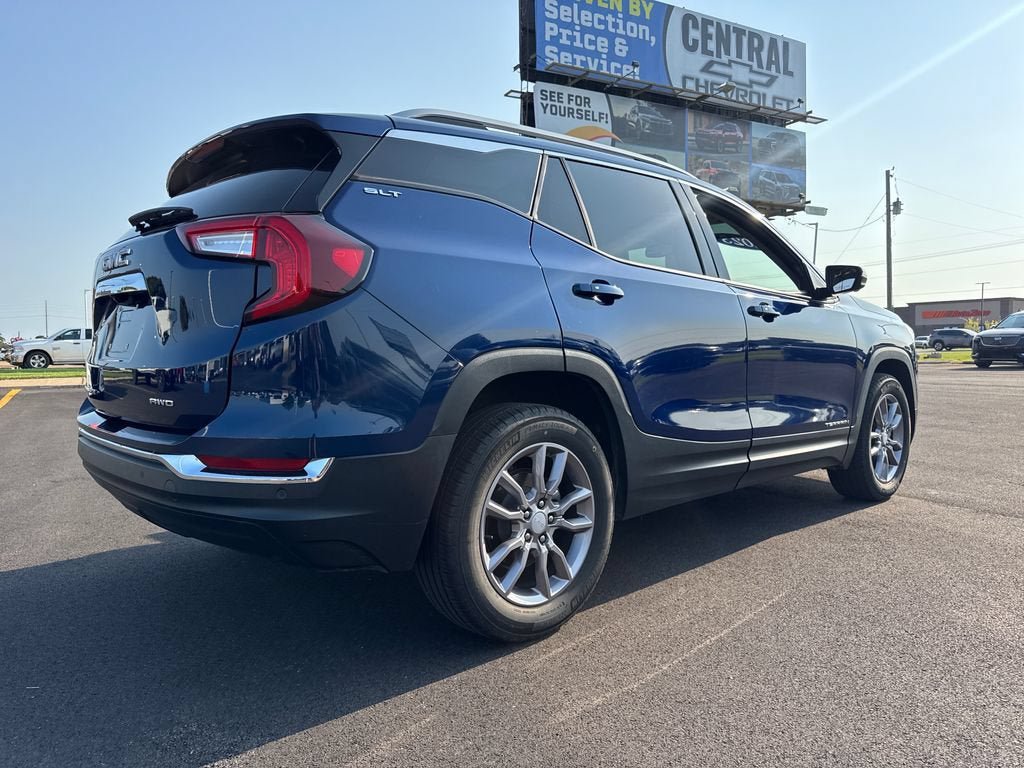 Used 2023 GMC Terrain SLT w/ Infotainment Package II AWD/4WD image 8