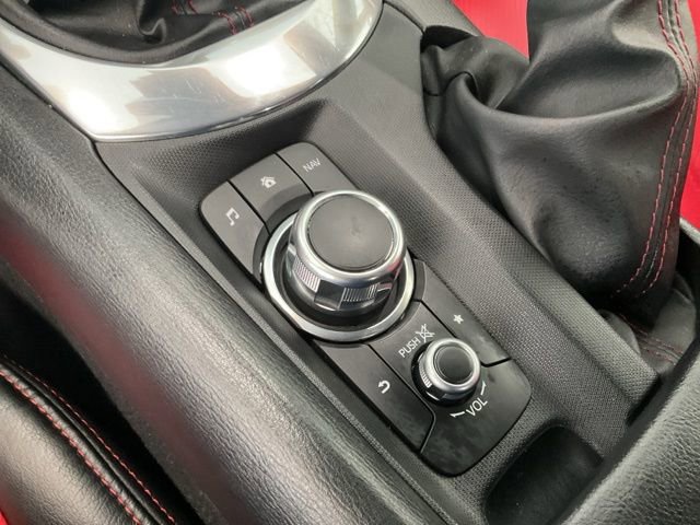 Used 2017 MAZDA MX-5 Miata RF Grand Touring w/ Appearance Package image 11