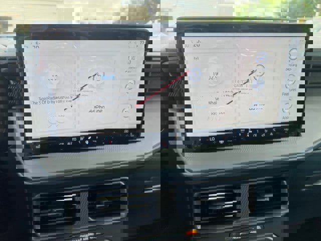 New 2025 Ford Maverick XLT w/ XLT Luxury Package image 13