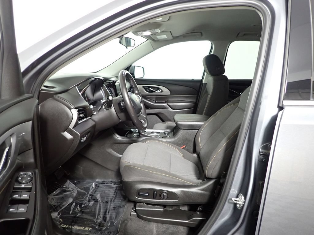 Used 2018 Chevrolet Traverse LT FWD image 21