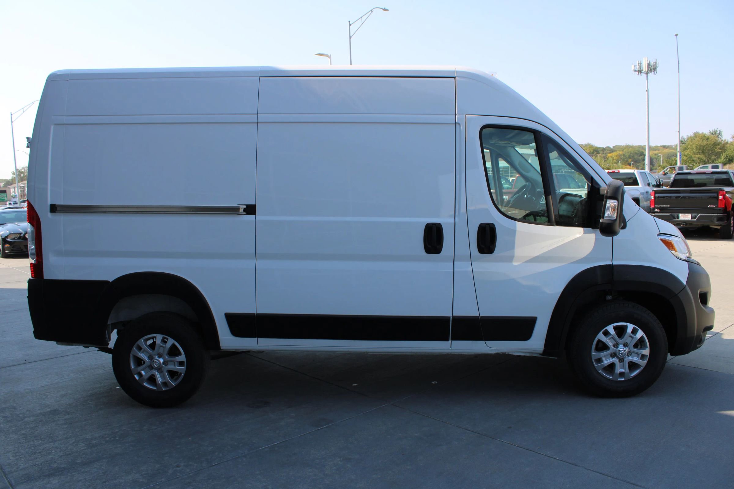 Used 2023 RAM ProMaster 1500 w/ Lane Management Group image 8