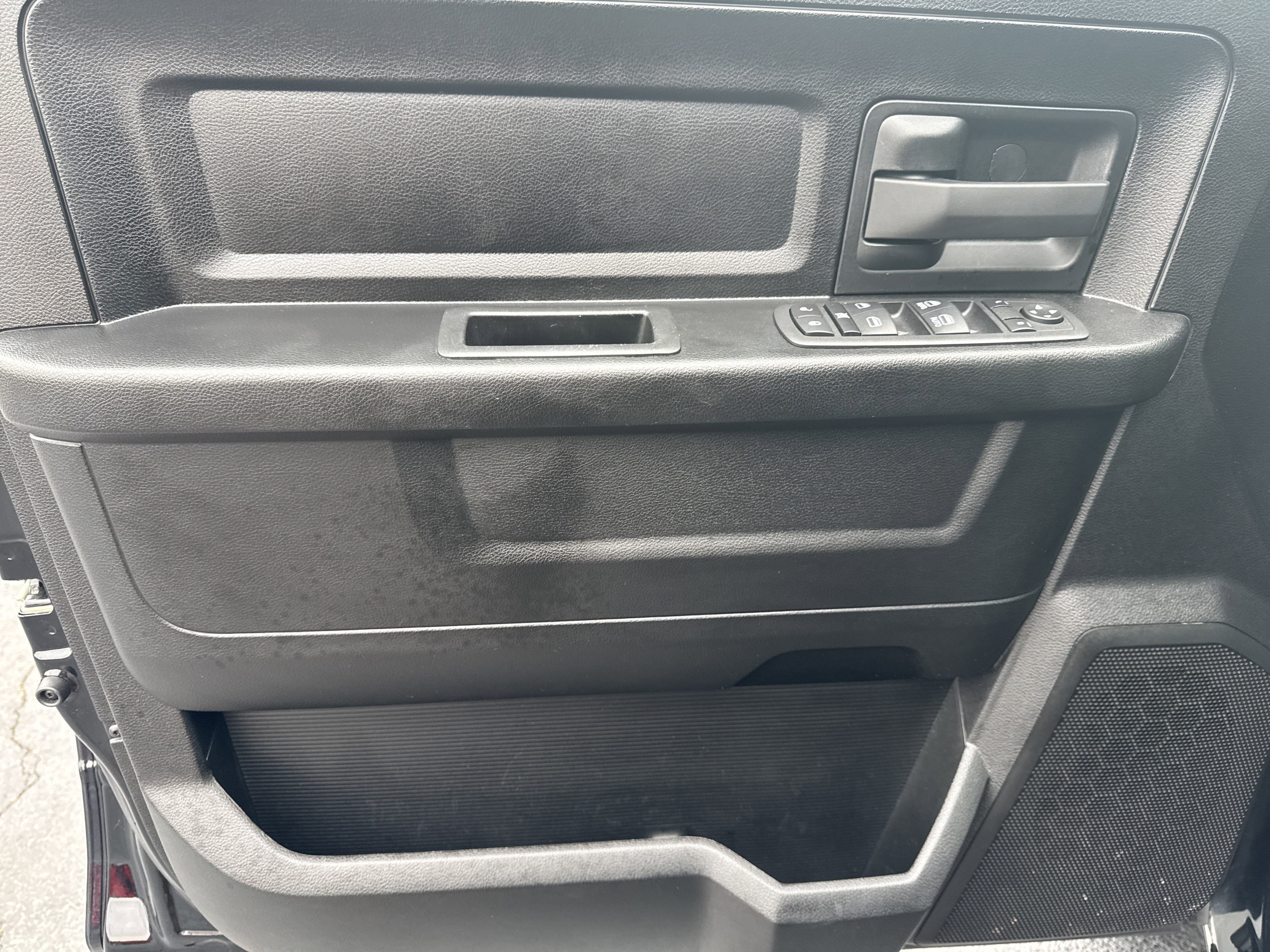 Used 2024 RAM 1500 Tradesman w/ Tradesman SXT Package image 10