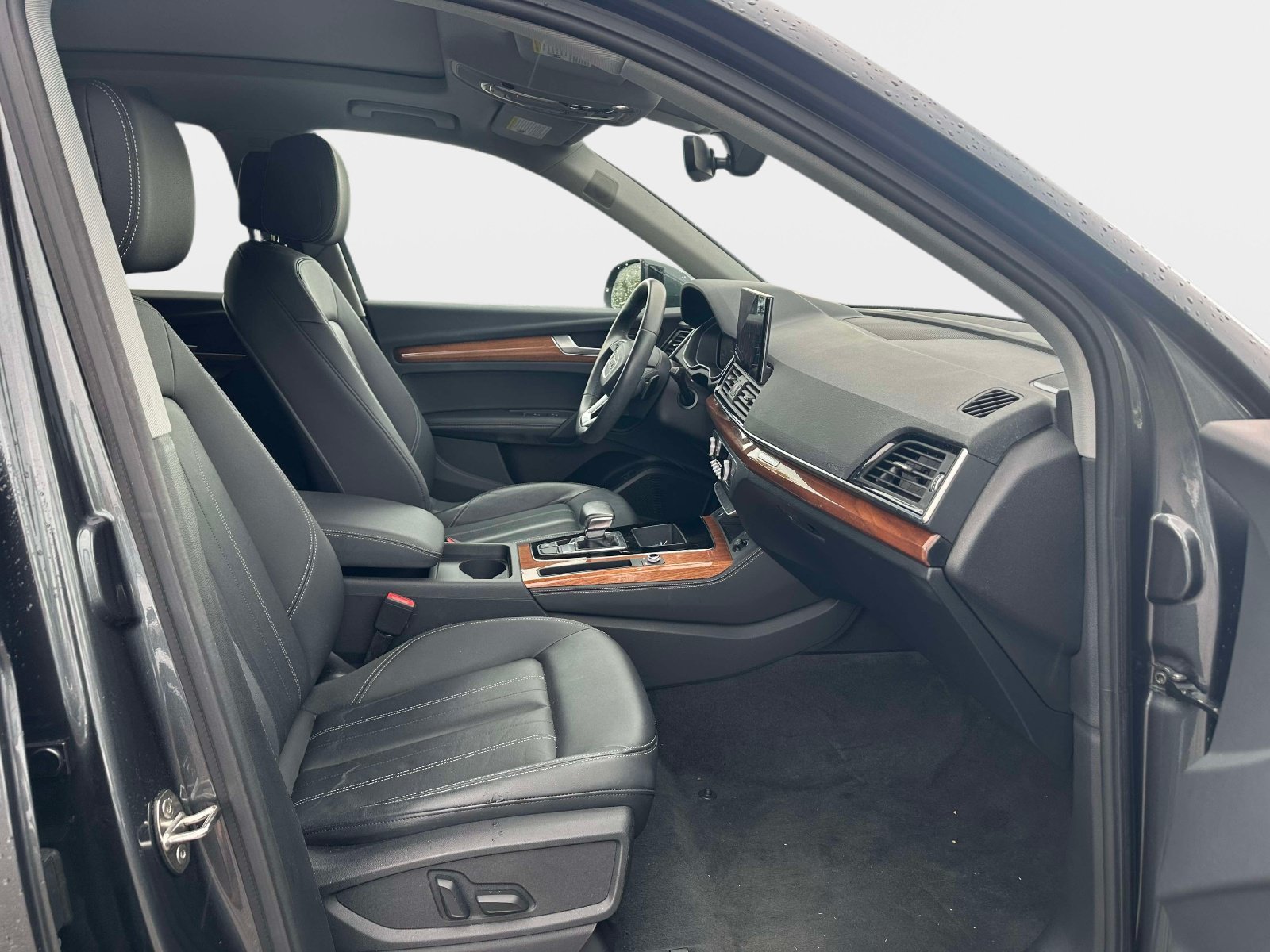 Used 2023 Audi Q5 2.0T Premium Plus w/ Premium Plus Package AWD/4WD image 6