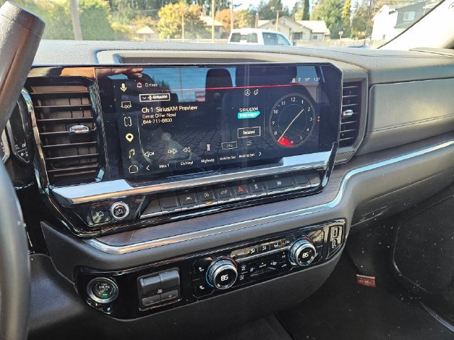 Used 2025 GMC Sierra 1500 SLT AWD/4WD image 10