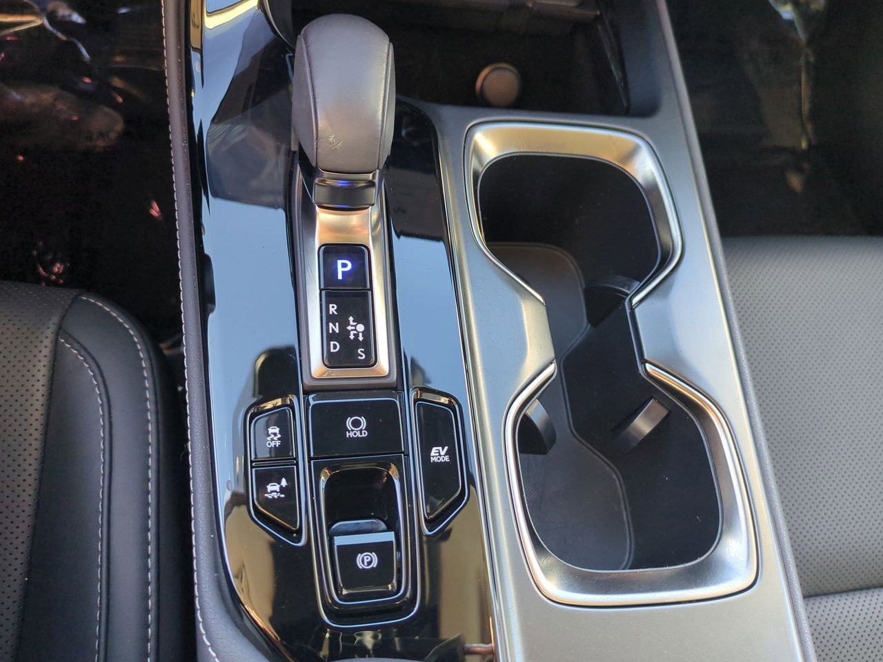 Certified 2024 Lexus NX 350h AWD w/ Premium Package image 25