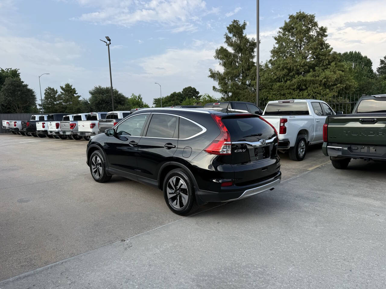 Used 2015 Honda CR-V Touring image 4