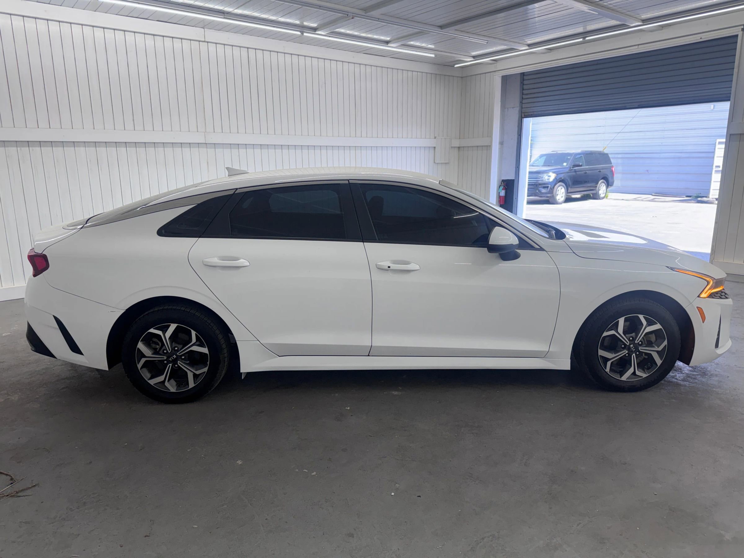 Used 2021 Kia K5 LXS image 4