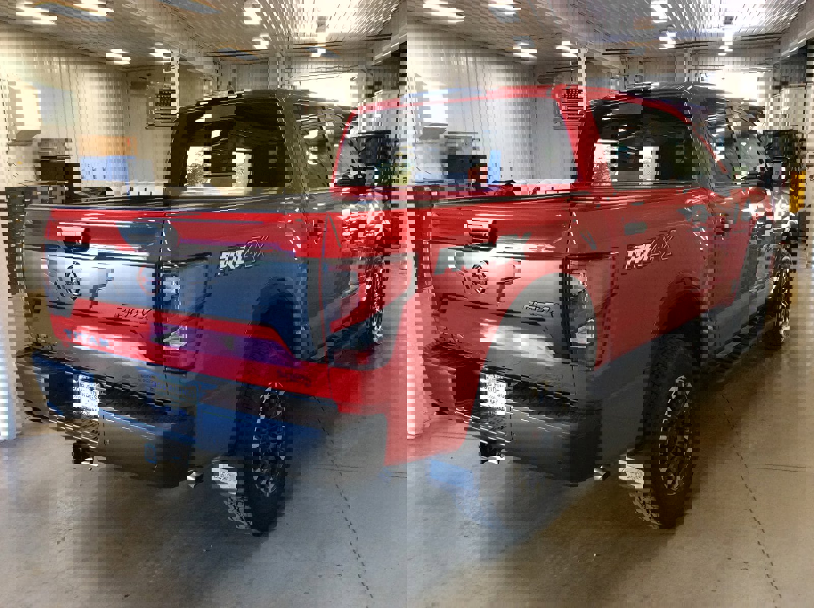 Used 2024 Nissan Titan PRO-4X w/ Pro-4x Utility Package image 8