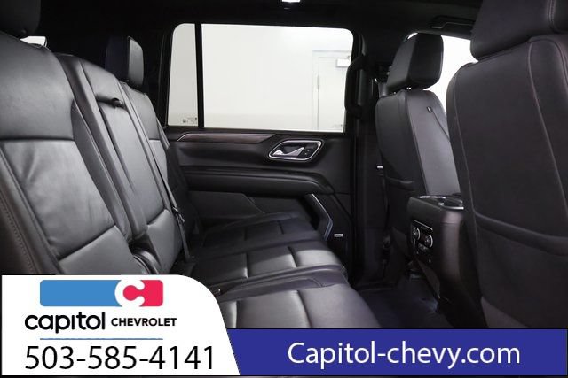 Used 2024 Chevrolet Suburban Z71 AWD/4WD image 32