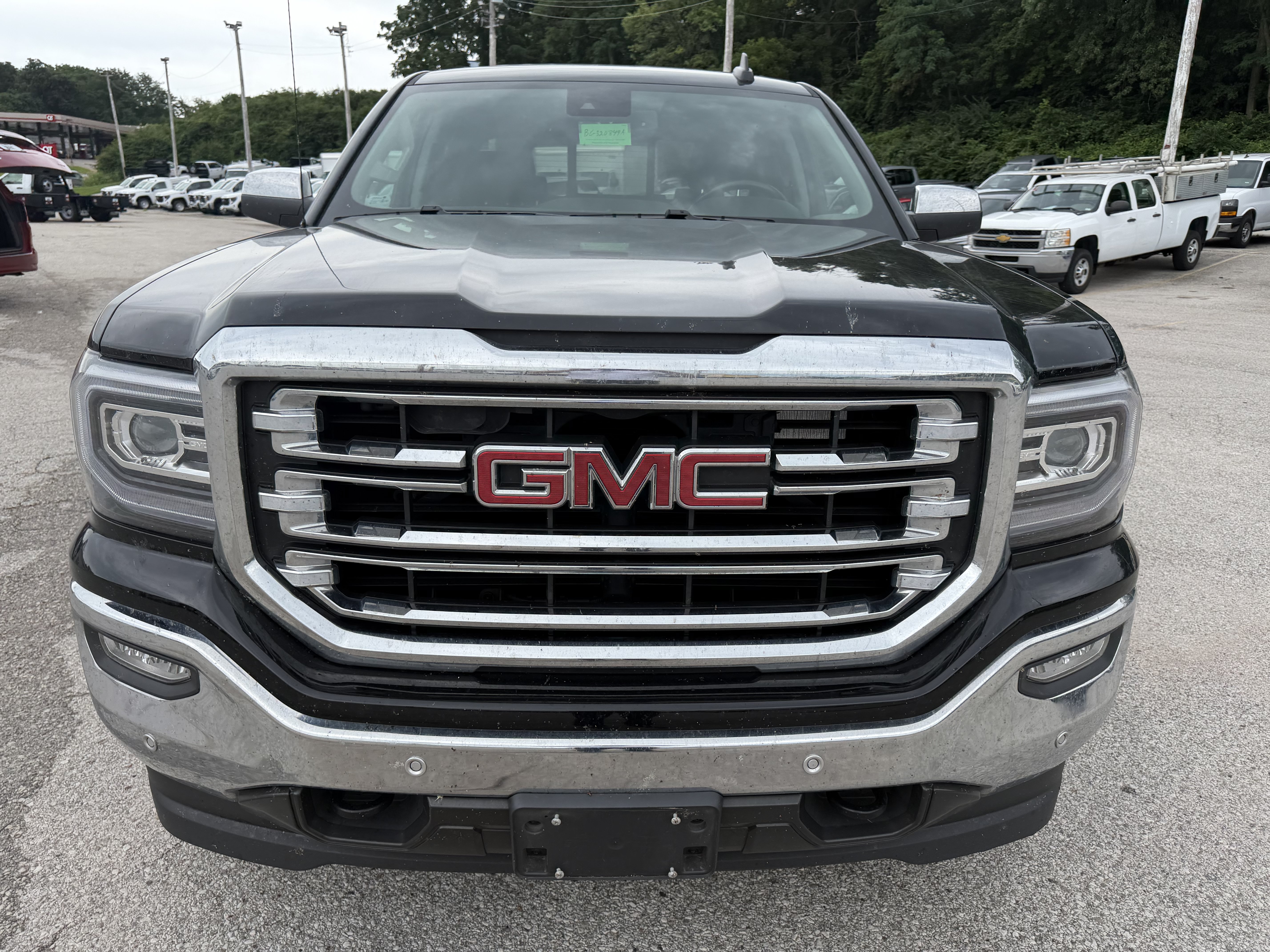 Used 2018 GMC Sierra 1500 SLT AWD/4WD image 2