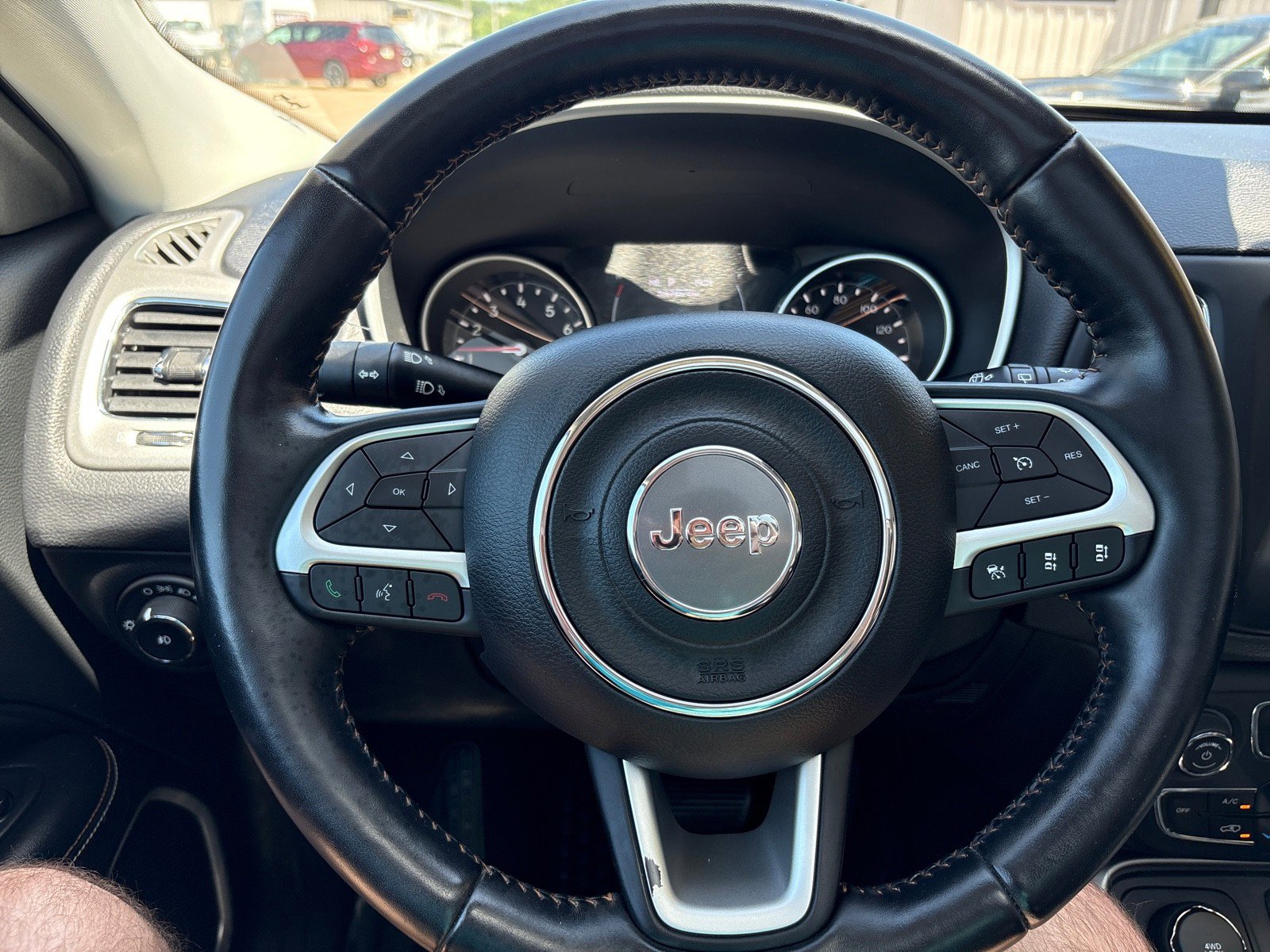 Used 2020 Jeep Compass Latitude image 14