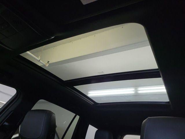 Certified 2023 Cadillac XT6 Luxury FWD image 30