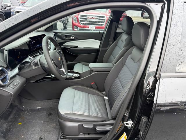 New 2026 Chevrolet Trax LT w/ Driver Confidence Package FWD image 10