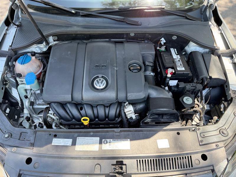 Used 2014 Volkswagen Passat 2.5 SE FWD image 9