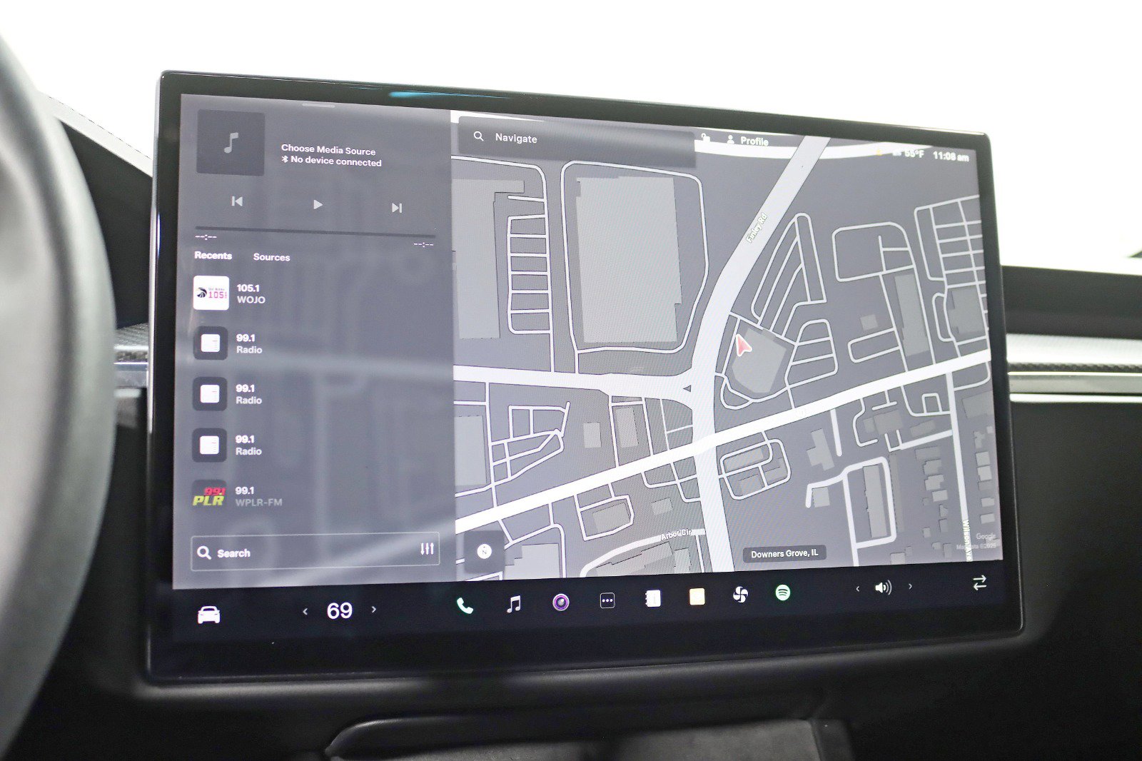 Used 2022 Tesla Model X Plaid image 17