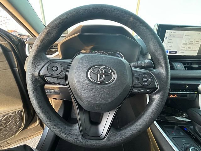 Used 2025 Toyota RAV4 XLE image 10