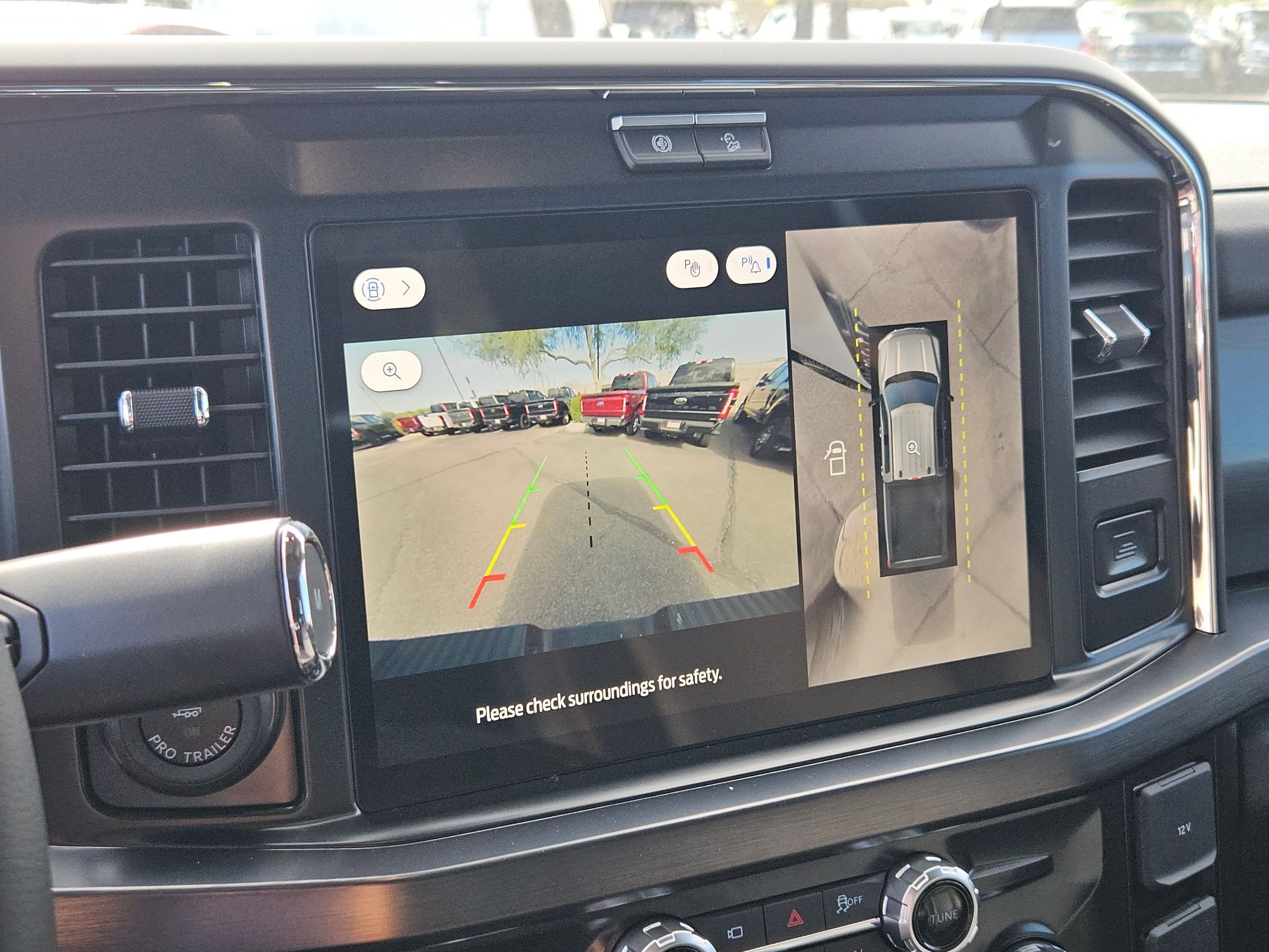 New 2026 Ford F250 Lariat w/ Black Appearance Package image 12