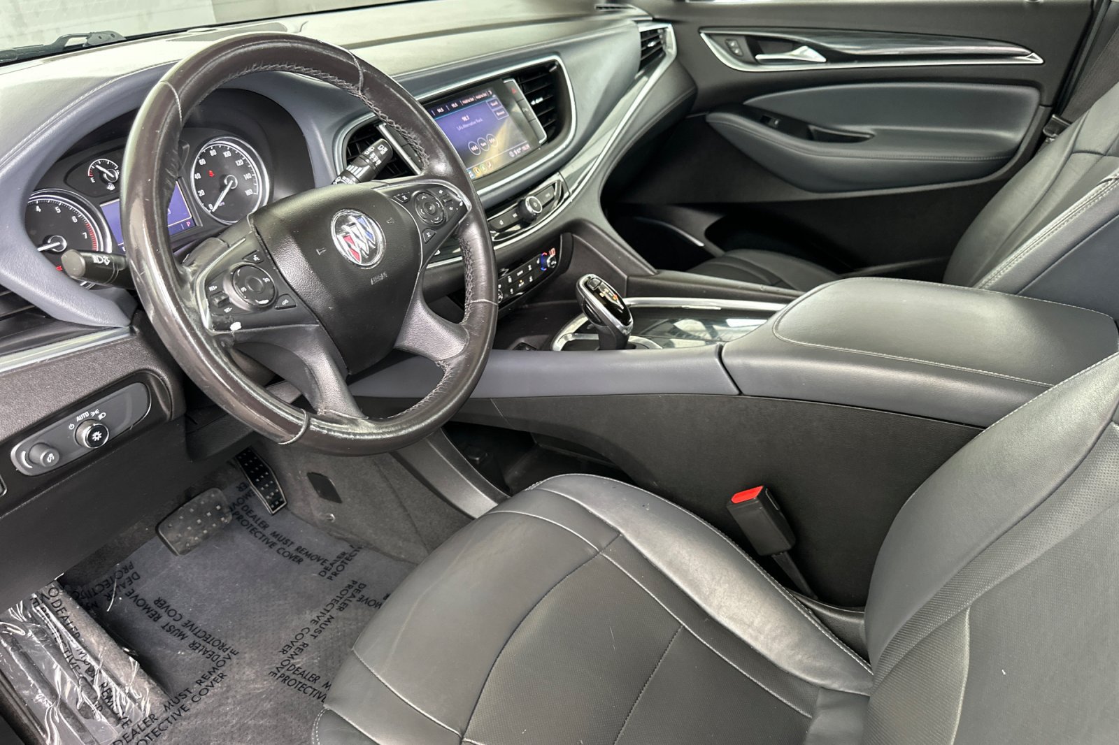 Certified 2020 Buick Enclave Essence w/ Sound and Sites Package AWD/4WD image 10
