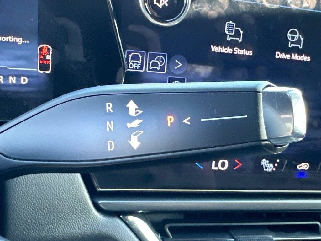 Certified 2025 Chevrolet Equinox EV RS FWD image 16