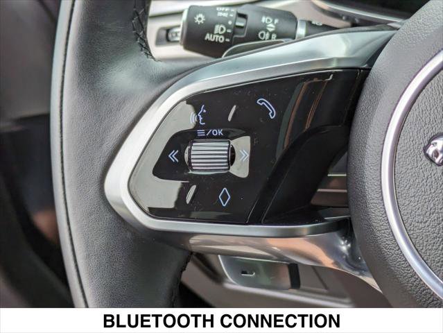 Used 2024 Jaguar F-PACE R-Dynamic S image 15