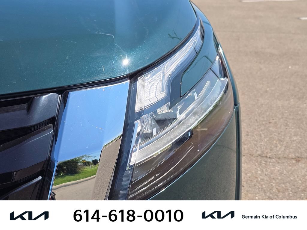 Used 2023 Nissan Pathfinder Platinum AWD/4WD image 14