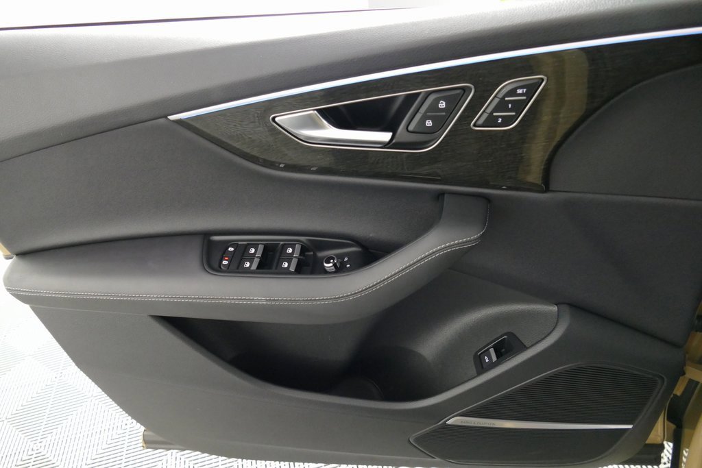 Used 2025 Audi Q7 3.0T Premium Plus image 10