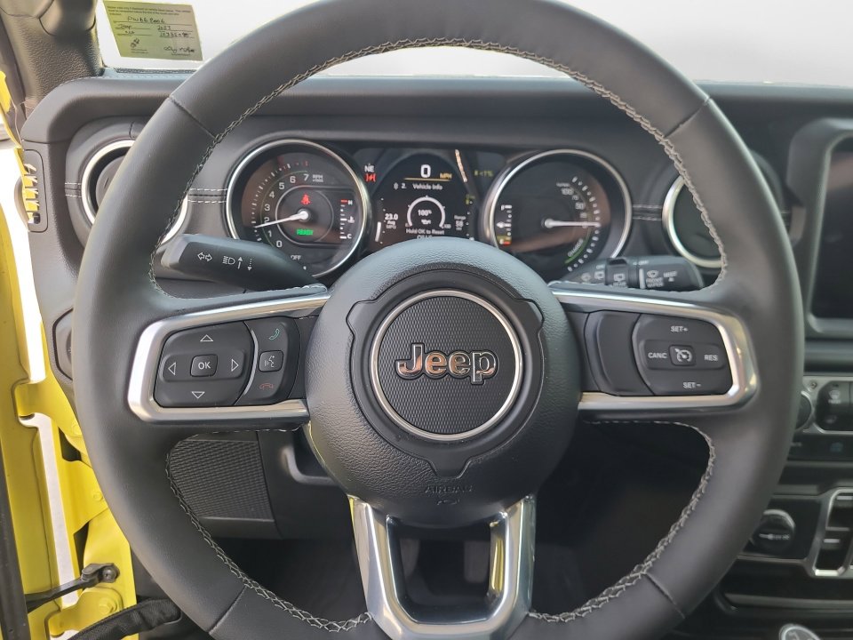 Used 2023 Jeep Wrangler Sahara w/ Cold Weather Group image 12