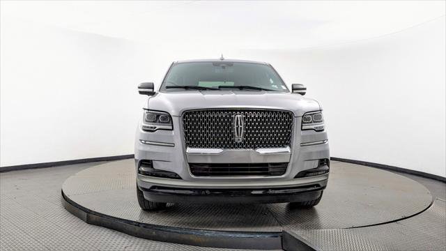 Used 2023 Lincoln Navigator 4WD image 11