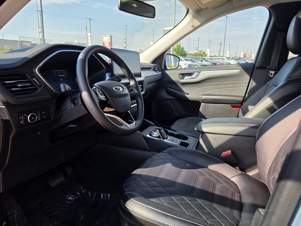 Used 2024 Ford Escape SE w/ PHEV Premium Package FWD image 10