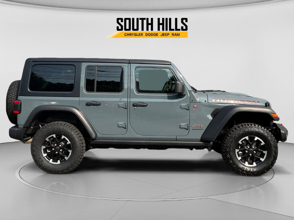Used 2025 Jeep Wrangler Unlimited Rubicon AWD/4WD image 6