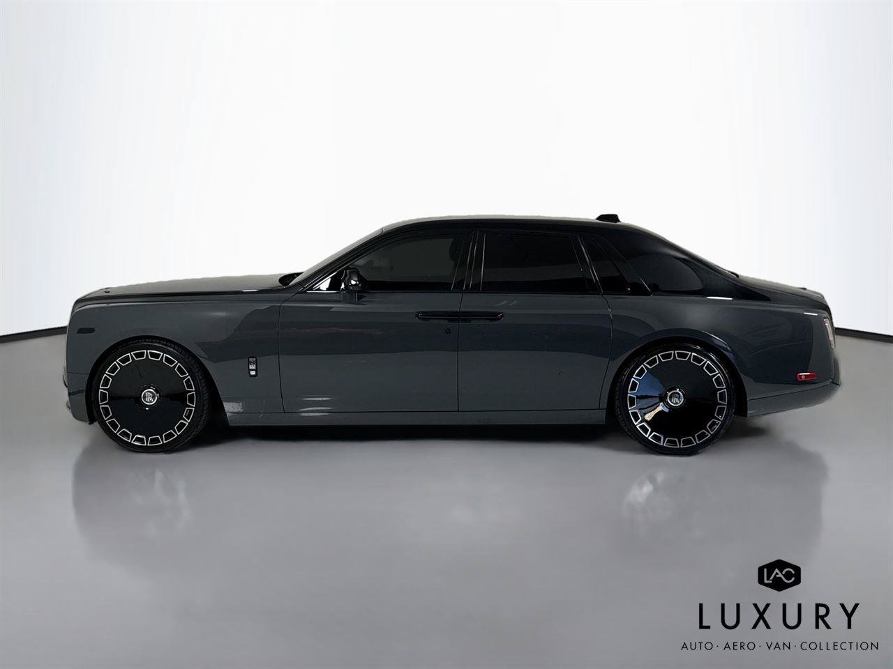 Used 2019 Rolls-Royce Phantom Sedan RWD image 9