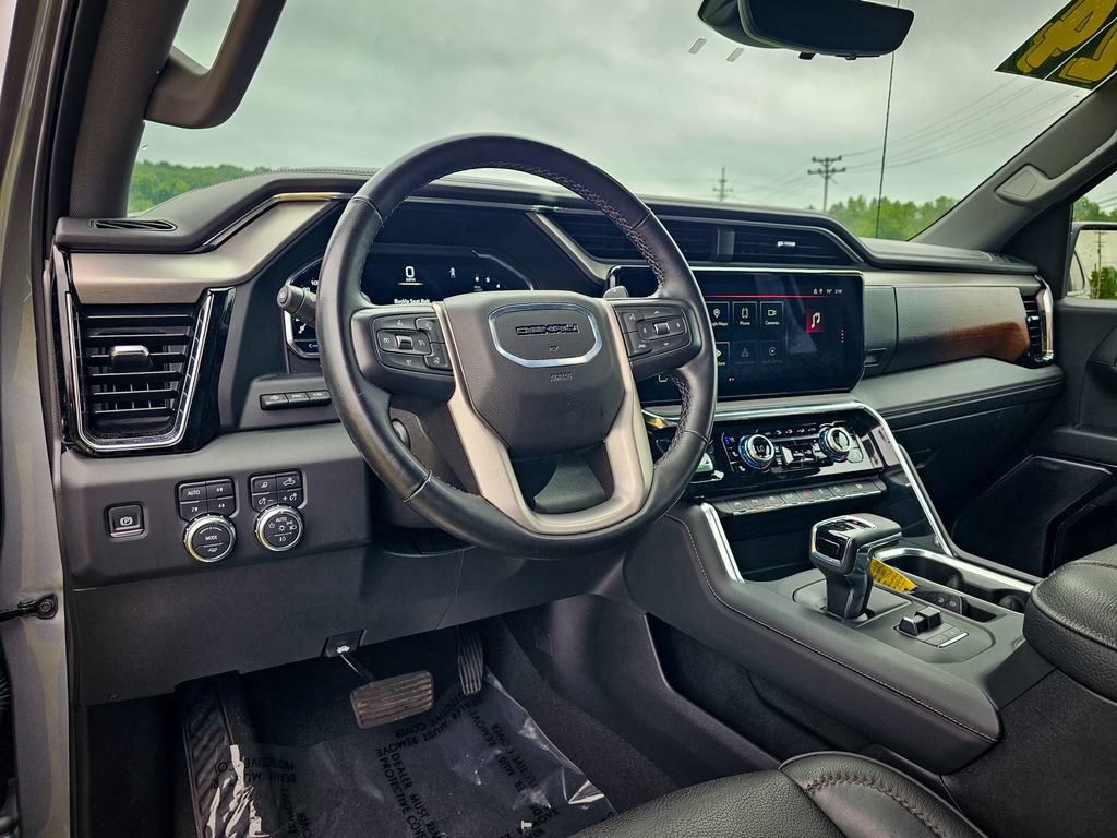 Used 2024 GMC Sierra 1500 Denali w/ Technology Package AWD/4WD image 18