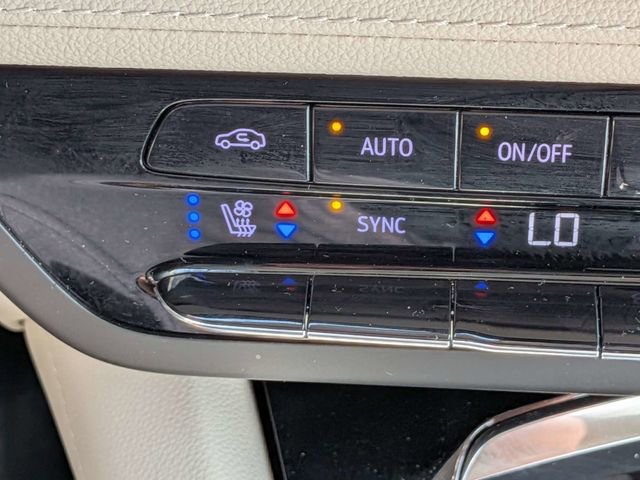 Used 2023 Buick Envision Avenir image 22